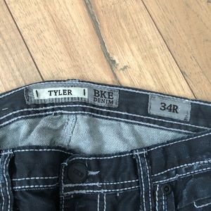 Men’s Tyler Buckle Jeans size 34 x32